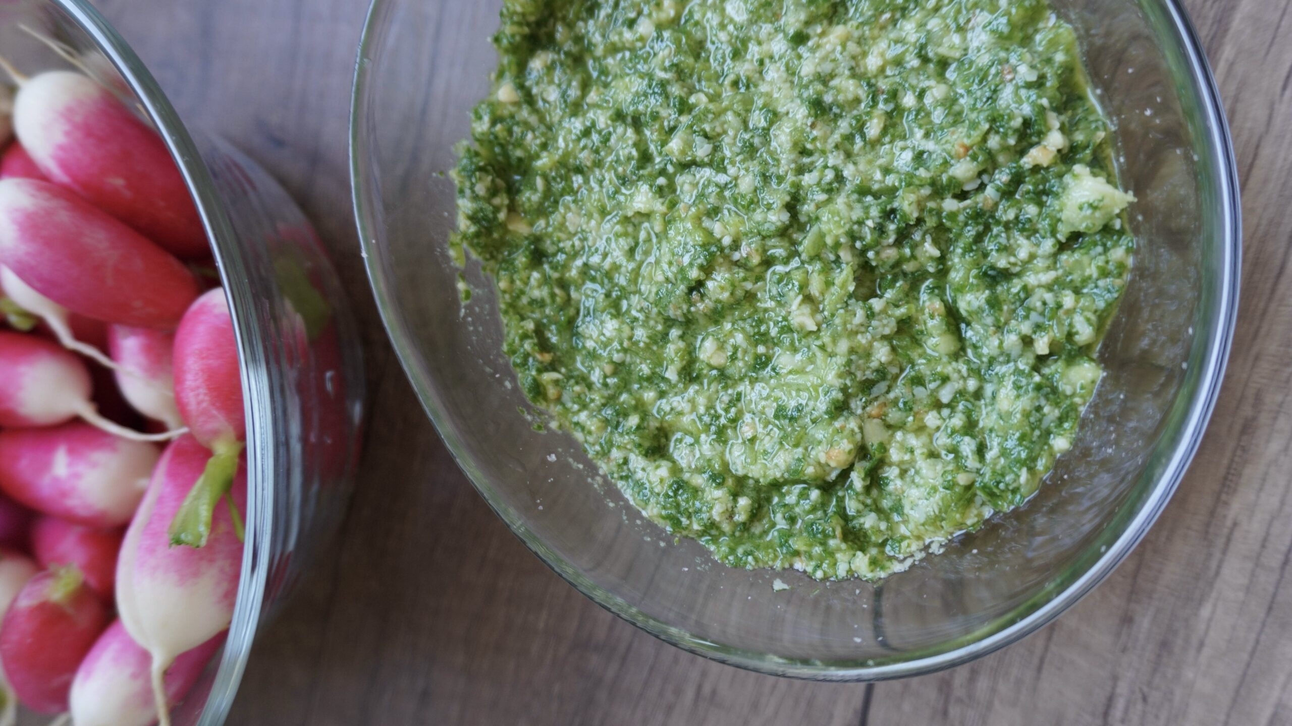 Recette de pesto de fanes de radis
