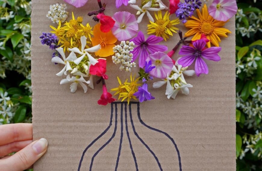 DIY – Créer un vase en carton pour cueillir des fleurs en balade